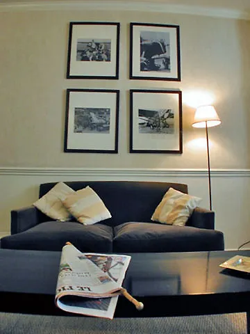 Lindbergh Hotel Paris 3*,