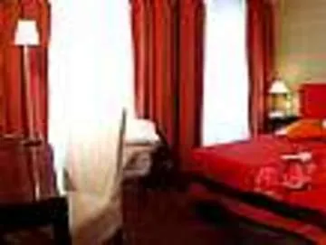 ***  Lindbergh Hotel Paris France